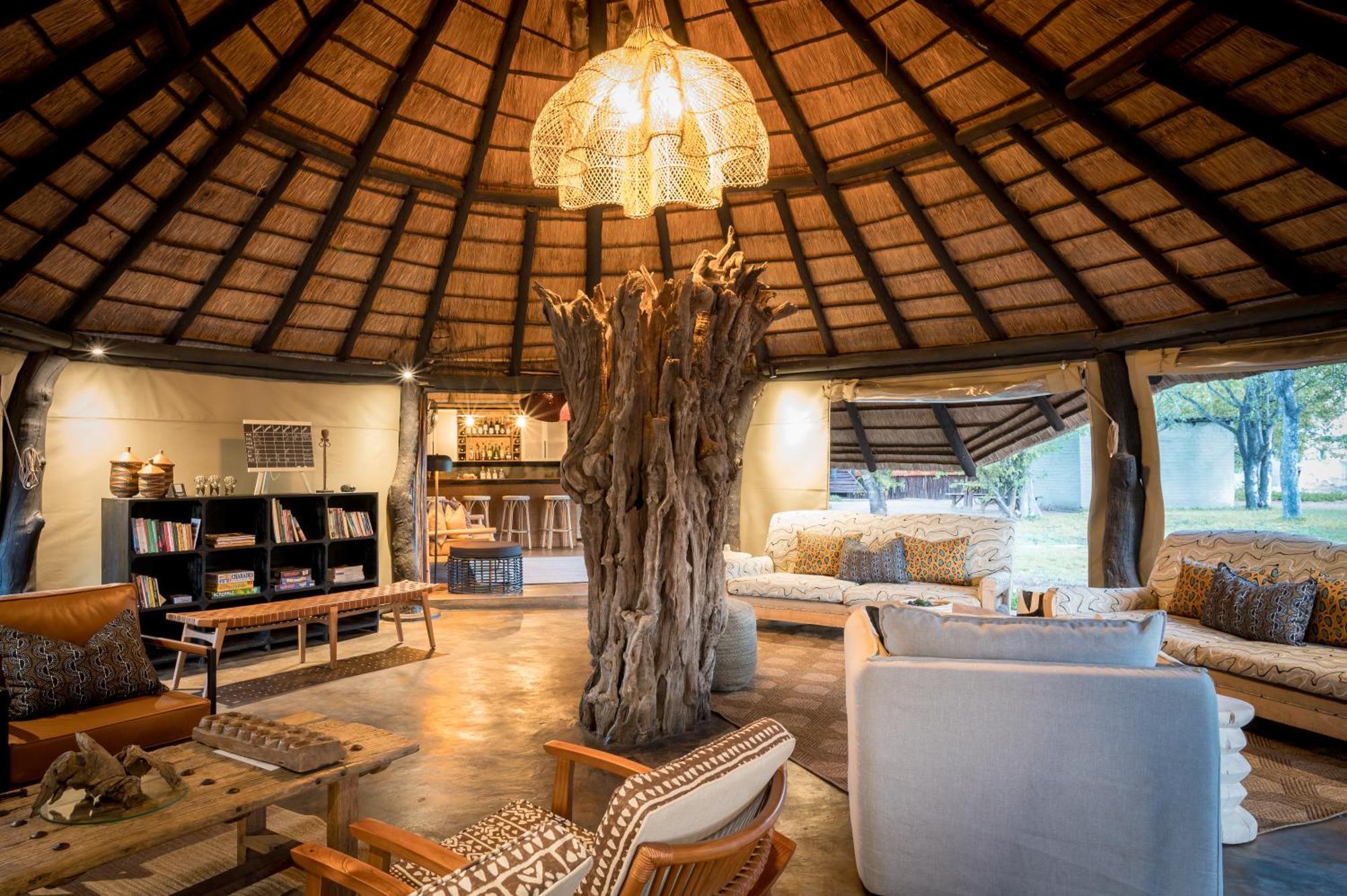 Africa On Foot Villa Klaserie Private Nature Reserve Exteriör bild